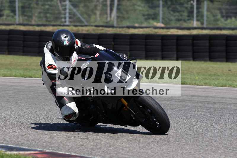 /43 08.08.2025 Discover the Bike ADR/Race 3 rot/81